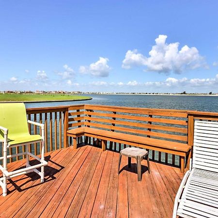 Waterfront Corpus Christi Townhome With Pool And Dock! Εξωτερικό φωτογραφία
