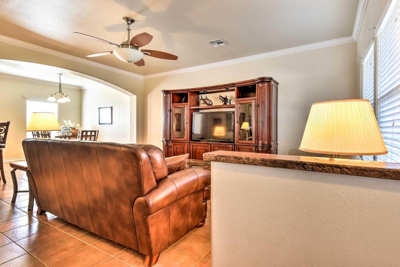 Waterfront Corpus Christi Townhome With Pool And Dock! Εξωτερικό φωτογραφία