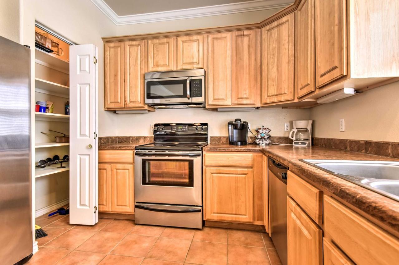 Waterfront Corpus Christi Townhome With Pool And Dock! Εξωτερικό φωτογραφία