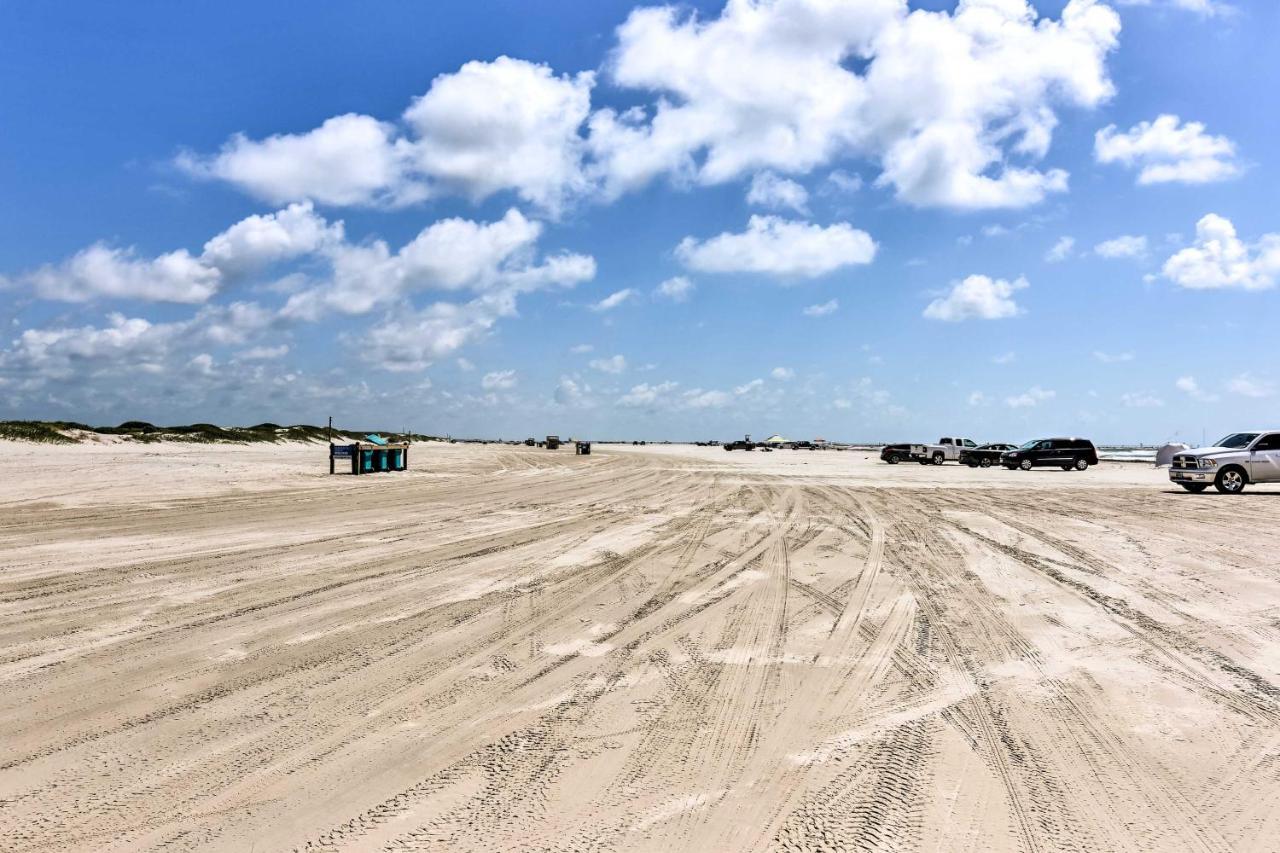 Waterfront Corpus Christi Townhome With Pool And Dock! Εξωτερικό φωτογραφία