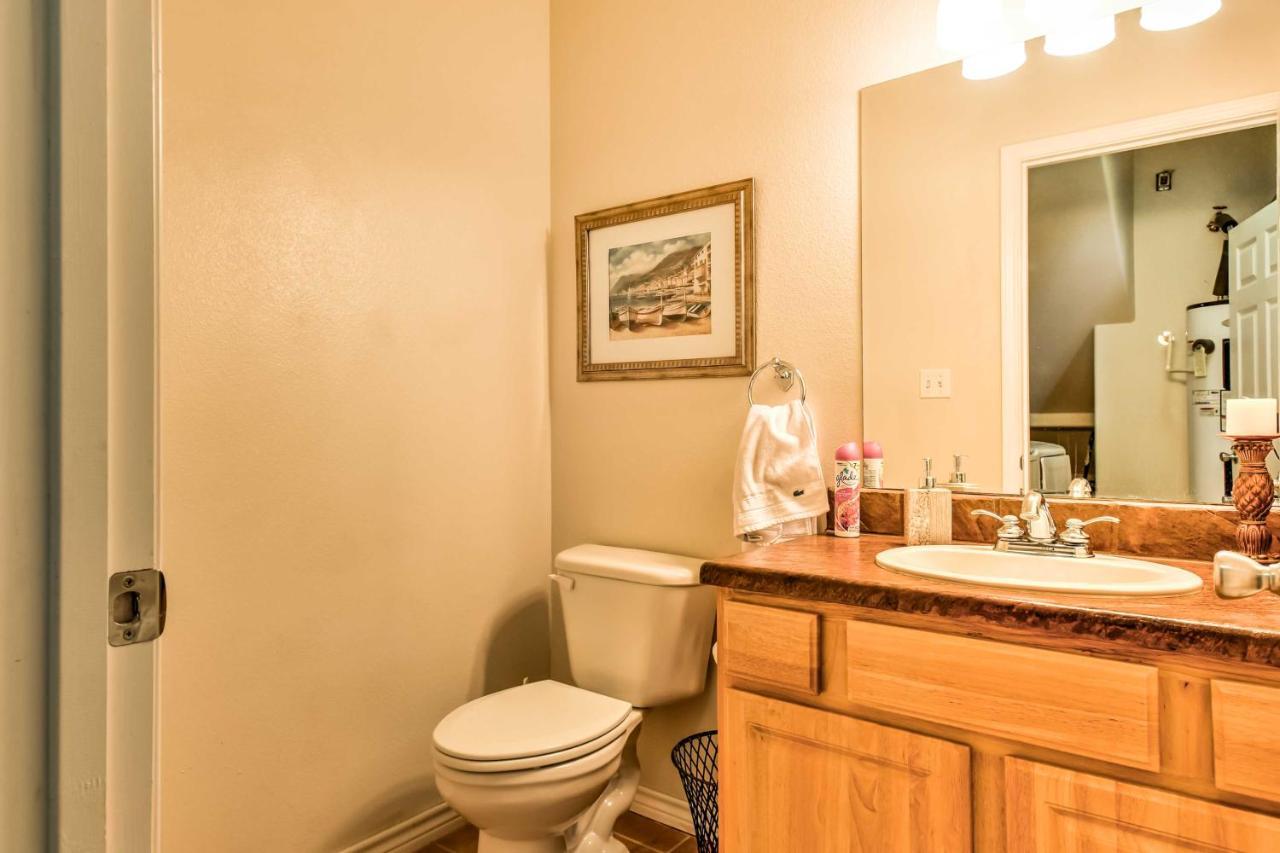 Waterfront Corpus Christi Townhome With Pool And Dock! Εξωτερικό φωτογραφία