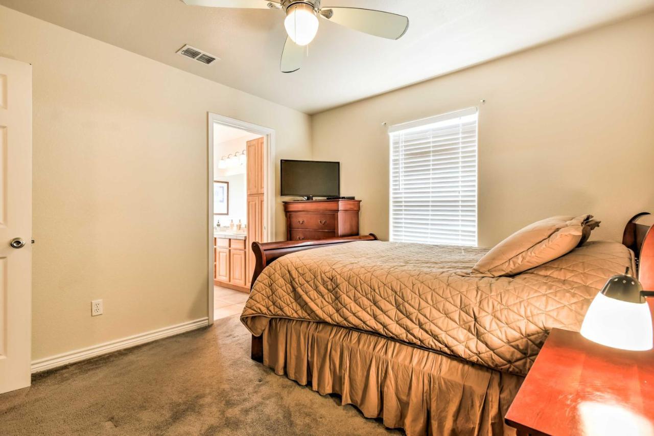 Waterfront Corpus Christi Townhome With Pool And Dock! Εξωτερικό φωτογραφία